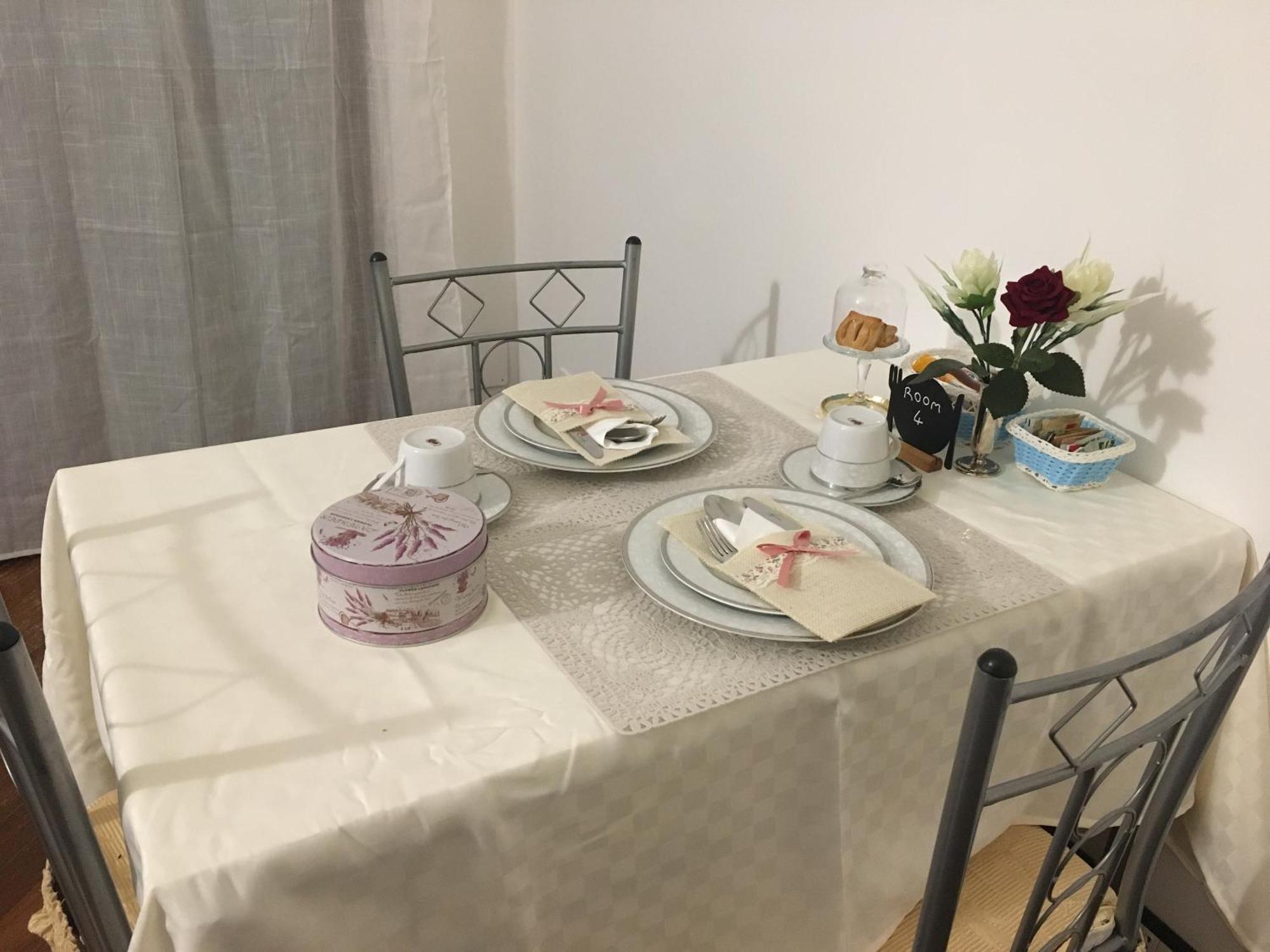טמפיו פאוזניה Marisa B&B מראה חיצוני תמונה